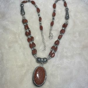 Women’s sandstone necklace, hook clasp silver